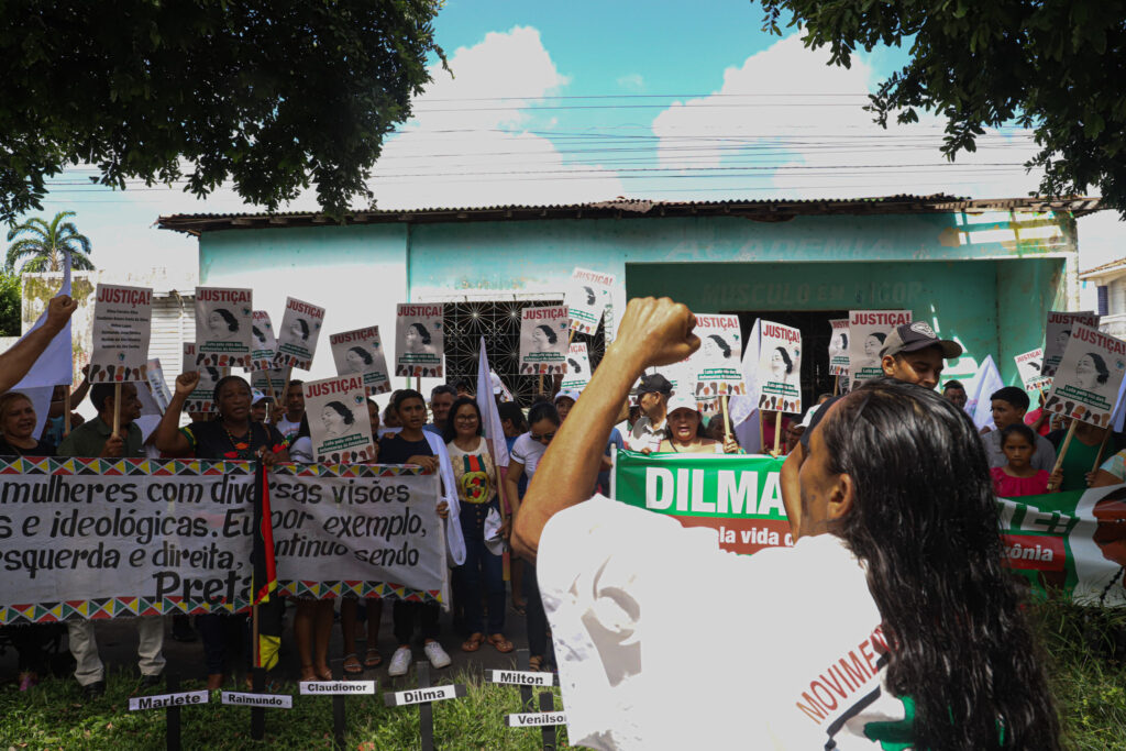 Ato por justiça pra Dilma em frente ao Fórum de Baião (PA). Foto: Roberta Brandão / MAB