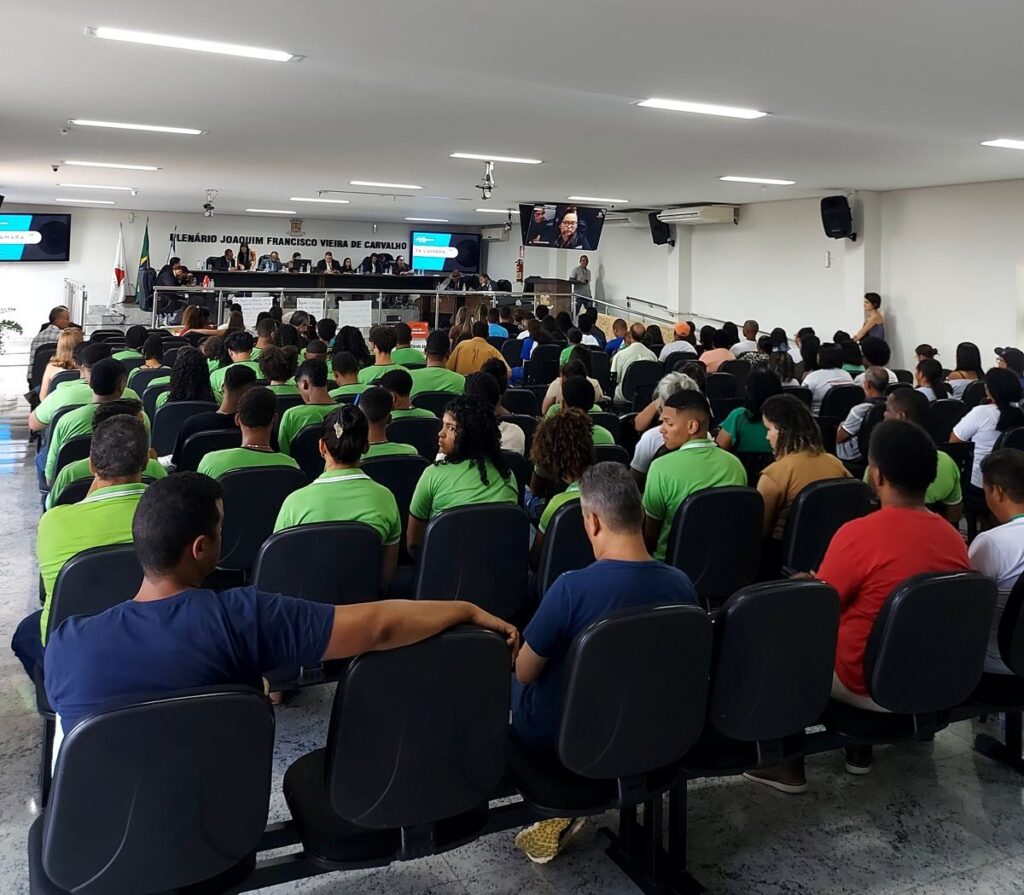 Reunião realizada no dia 10 de março de 2025 na câmara municipal de Araçuaí. Foto: Joyce Silva