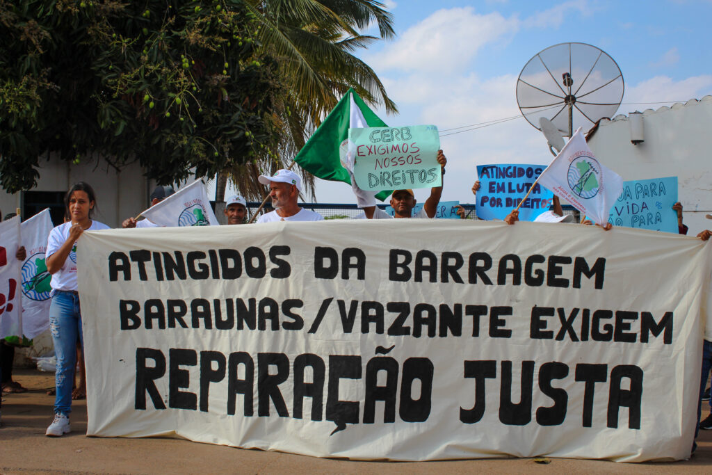 Manifestação em frente à CERB, em Boninal, em setembro de 2024. Foto: Geosseia Ferreira / MAB