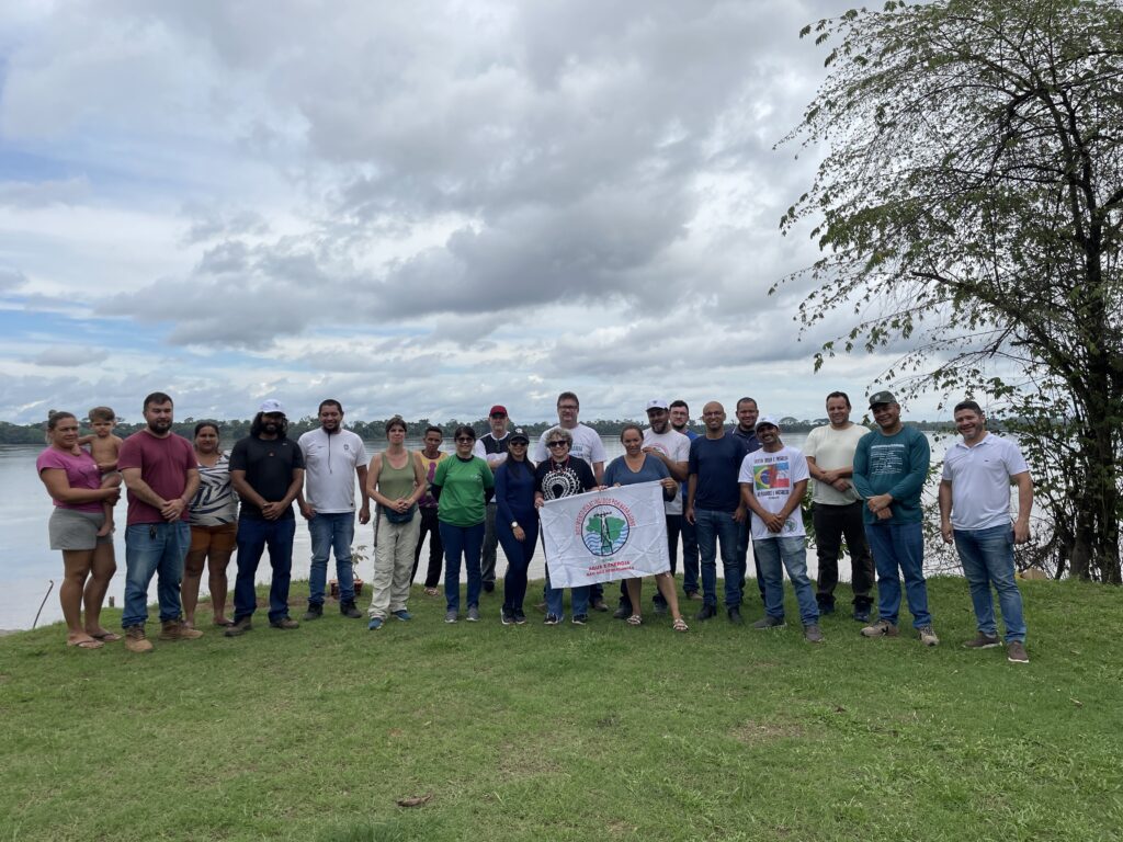 MAB, MDS, MCM, IVR e ADAI, Prefeitura Municipal de Porto Velho e moradores locais, durante visita à comunidade de Bom Será I. Foto: Klézi Martins / MAB