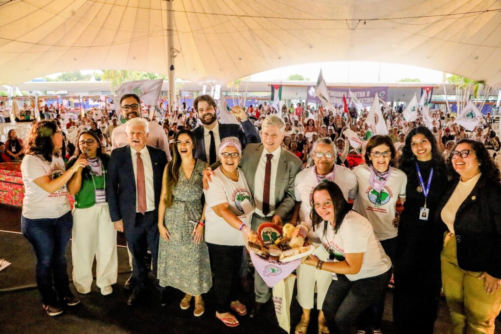 Abertura do terceiro dia da Jornada Nacional de Lutas das Mulheres Atingidas, em Brasília. Foto: Nivea Magno / MAB