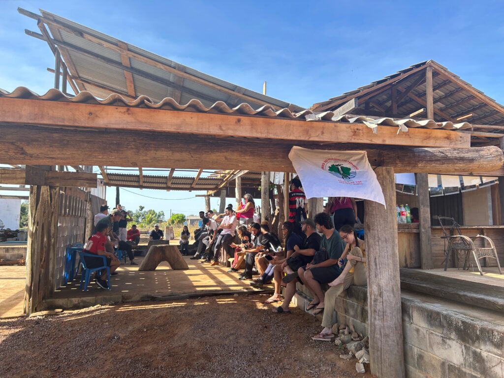 Encerramento da atividade de intercâmbio com estudantes. Foto: Coletivo de Comunicação / MAB