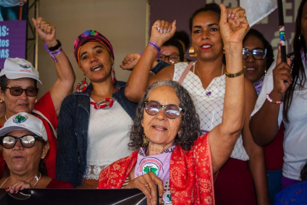 Durante a Jornada Nacional de Luta, atingidas reafirmam que Solange e Vanderlei são presos políticos. Fotos: Betina Guimarães e Marcos Souza / MAB