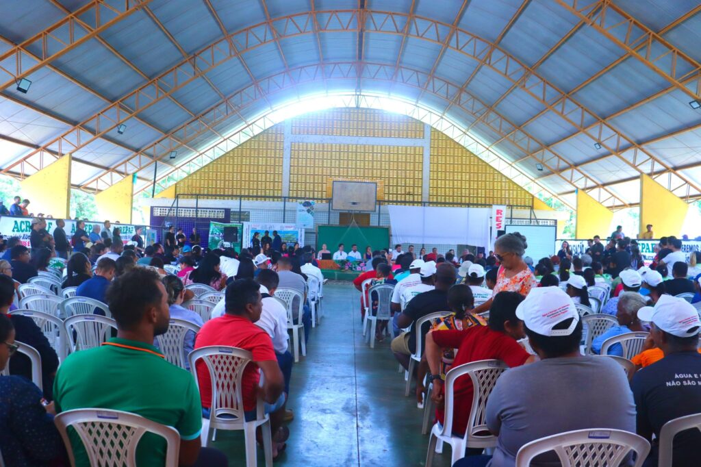 Mais de 200 atingidos, de seis comunidades da região, participaram da Audiência Pública. Foto: Jordana Ayres / MAB Amazônia