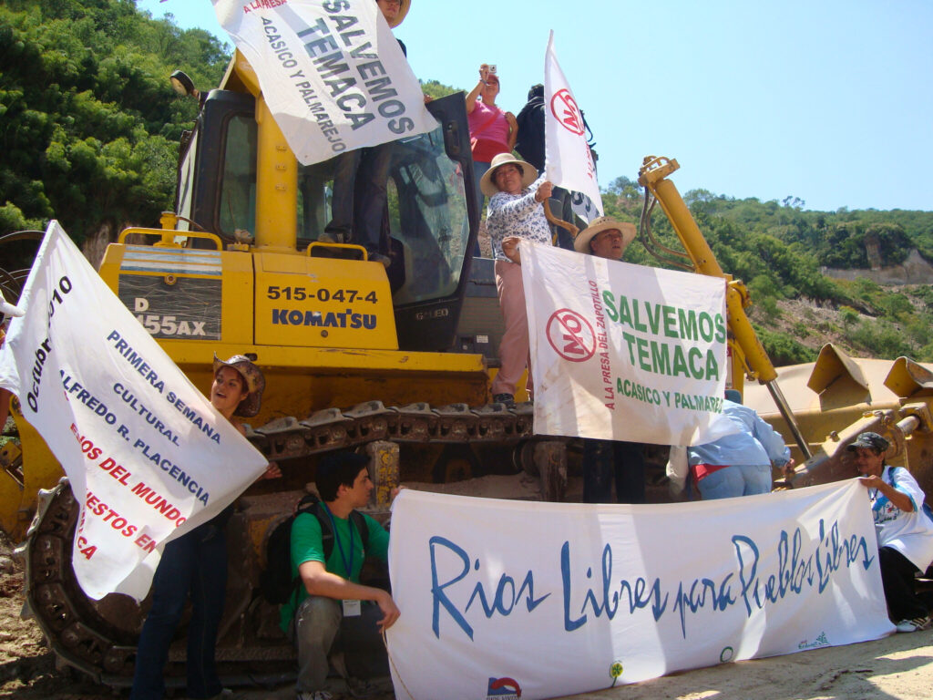 Atingidos de todo o mundo foram à luta em ato em Temacapulín durante o III Encontro Internacional. Foto: Alexania Rossato / MAB