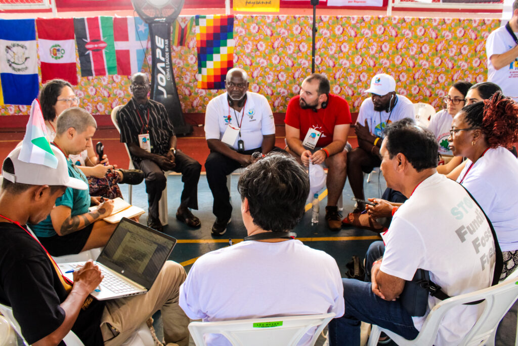 Círculos de debate entre os participantes do painel. Foto: Tamires Pinheiro / MAB