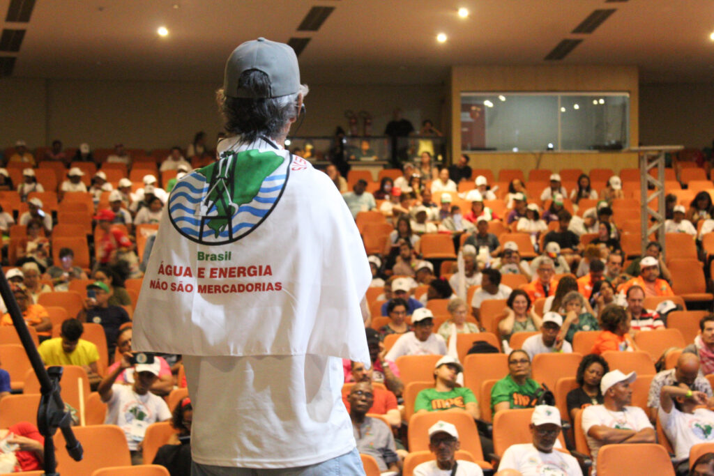 O Seminário reuniu centenas de pessoas de diversos movimentos para debater a Transição Justa, Popular e Inclusiva. Foto: Joyce Silva / MAB 