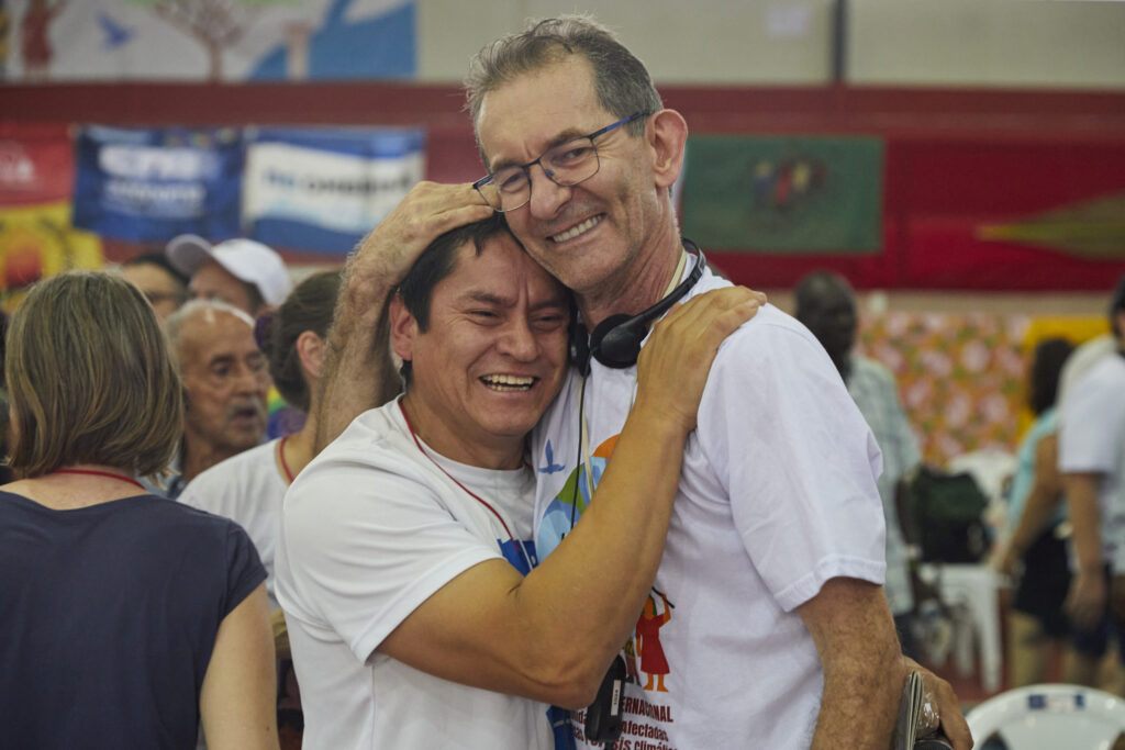 Luiz Dalla Costa (à direita) comandou a condução da carta de intenções políticas do movimento, que agora receberá adições e novos acordos. Marcelo Aguilar / MAB