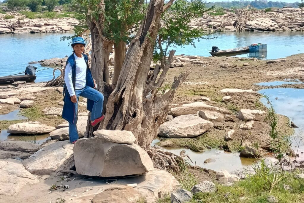 Sodsai Sangsok é militante do movimento que organiza os atingidos por barragens na Tailândia e denuncia as violações sofridas ainda hoje. Foto: Letícia Oliveira / MAB