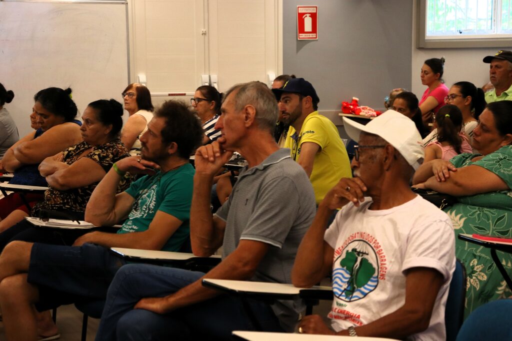 Na pauta apresentada estão o pedido de auxílio emergencial e a criação de políticas para mitigação dos efeitos das mudanças climáticas. Foto: Grasiele Berticelli / MAB