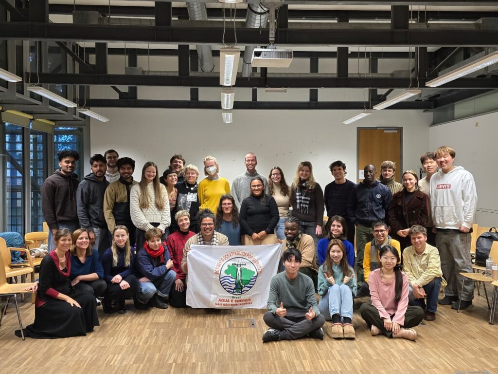 Conversa com alunos na Universidade BOKU (Áustria) sobre mudanças climáticas, gêneros, sistemas alimentares e recursos naturais. Foto: Universidade BOKU