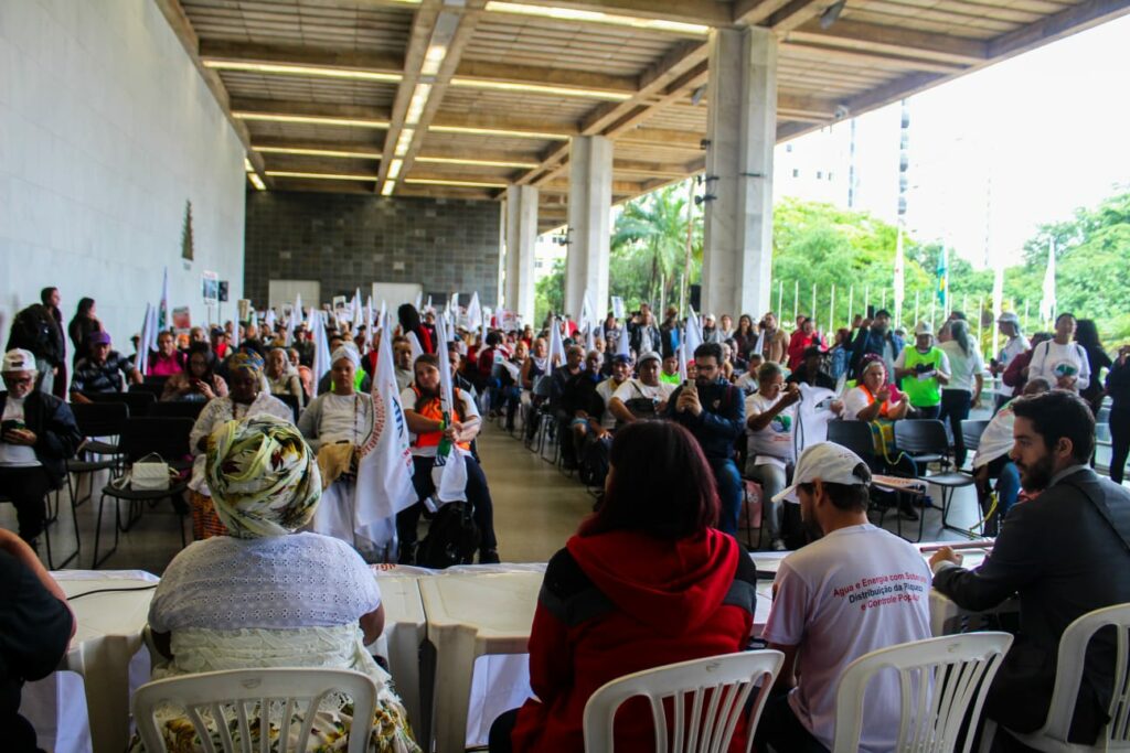 Comunidades atingidas reunidas na Assembleia Legislativa de Minas Gerais, em Belo Horizonte, durante a Jornada de Lutas. Foto: Patrícia Sousa