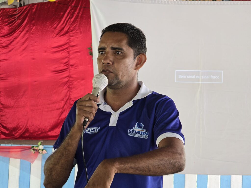 Para o servidor Marco Antônio, da SEMUPA, é urgente que as comunidades se atentem para a questão da preservação ambiental. Foto: Jordana Ayres / MAB