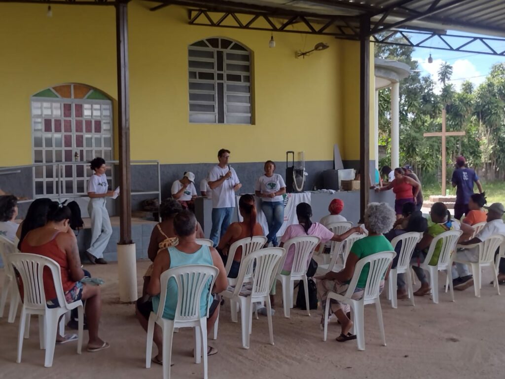 Assembleia realizada pelo MAB em São Joaquim de Bicas (MG) para informar sobre as eleições das novas Assessorias Técnicas nas regiões 1 e 2 da Bacia do Paraopeba. Foto: Patrícia Sousa