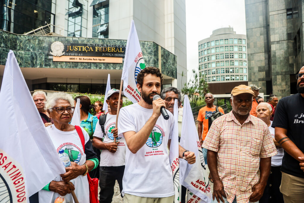 Guilherme Camponez, integrante da Coordenação Nacional do MAB denuncia as injustiças vividas pelos atingidos nesses sete anos do crime da Vale em Brumadinho. Foto: Nívea Magno / MAB