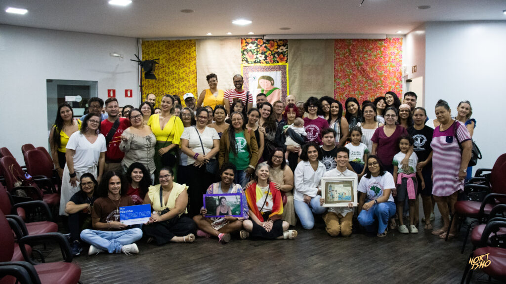 Público reunido durante registro ao final da atividade. Foto: Nortismo Produções