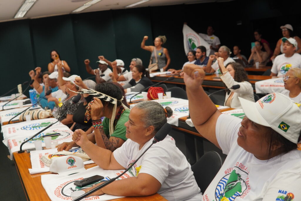 Atingidos integram audiência pública na Câmara dos Deputados e cobram regulamentação da PNAB com participação popular e garantia de direitos das populações atingidas. Foto: Artur Macfadem / MAB