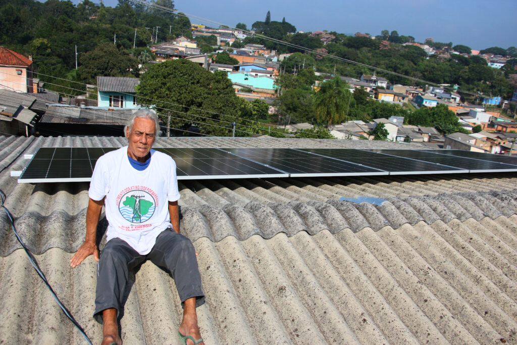Atingidos em todo o Rio Grande do Sul celebram a instalação de painéis fotovoltaicos. Foto: Victória Holzbach / MAB