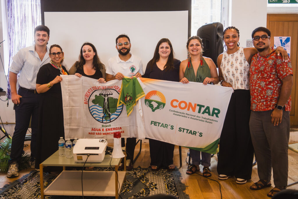 Movimento dos Atingidos por Barragens (MAB) e da Confederação Nacional dos Trabalhadores Assalariados e Assalariadas Rurais (CONTAR) participaram dos debates realizados na Semana do Clima. Foto: Labora