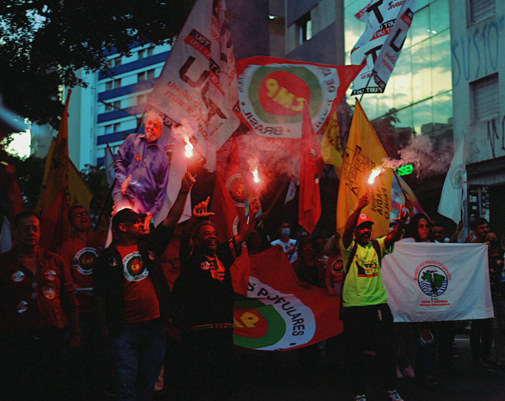 Brigada de Agitação em Propaganda na campanha eleitoral de 2022 em São Paulo. Foto: Fernanda Correia / MAB