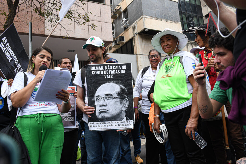 Leitura da carta destinada ao ministro Gilmar Mendes. Foto: Felipe Cunha / ADAI