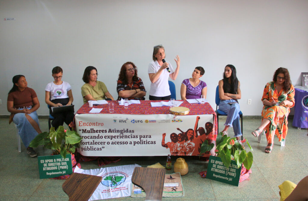 Dani Höhn, da coordenação nacional do MAB, durante encontro de mulheres atingidas realizado em maio de 2026. Foto: Victória Holzbach / MAB