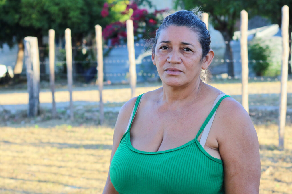 Maria Rita vive a insegurança e a angústia entre aceitar a indenização irrisória ou ficar na casa até que a água chegue. Foto: Victória Holzbach / MAB